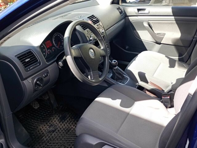 Синій Фольксваген Гольф, об'ємом двигуна 1.6 л та пробігом 206 тис. км за 6800 $, фото 5 на Automoto.ua