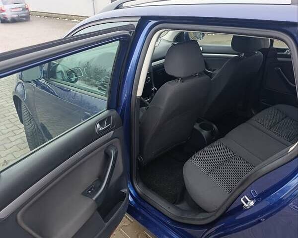 Синій Фольксваген Гольф, об'ємом двигуна 1.6 л та пробігом 237 тис. км за 7650 $, фото 19 на Automoto.ua