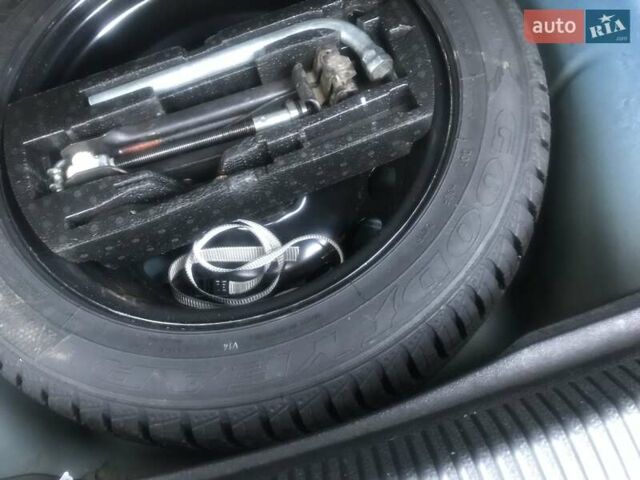 Синий Фольксваген Гольф, объемом двигателя 1.9 л и пробегом 255 тыс. км за 7000 $, фото 5 на Automoto.ua