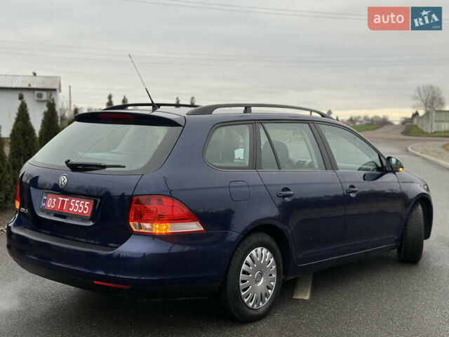 Синий Фольксваген Гольф, объемом двигателя 1.6 л и пробегом 229 тыс. км за 6350 $, фото 17 на Automoto.ua