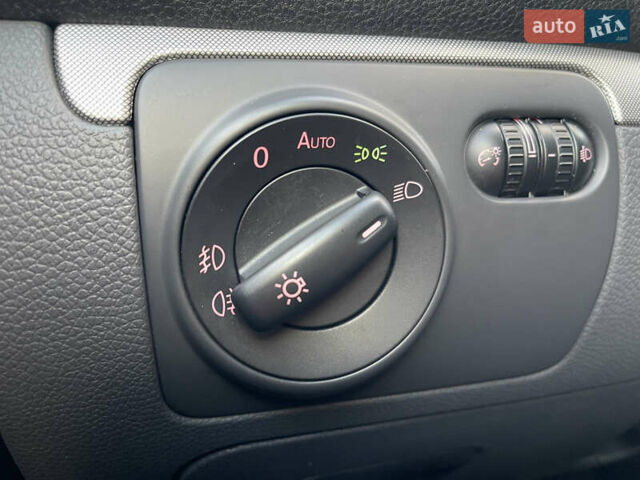 Синий Фольксваген Гольф, объемом двигателя 1.4 л и пробегом 207 тыс. км за 7200 $, фото 42 на Automoto.ua