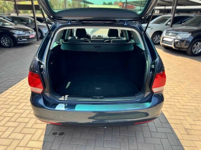 Синий Фольксваген Гольф, объемом двигателя 1.4 л и пробегом 198 тыс. км за 7700 $, фото 7 на Automoto.ua