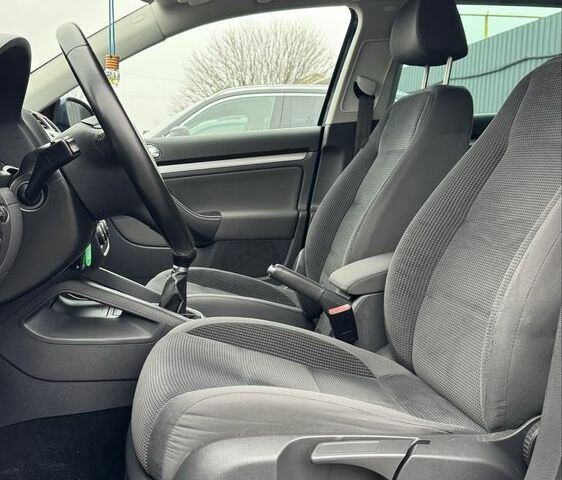 Синий Фольксваген Гольф, объемом двигателя 1.4 л и пробегом 210 тыс. км за 6800 $, фото 14 на Automoto.ua