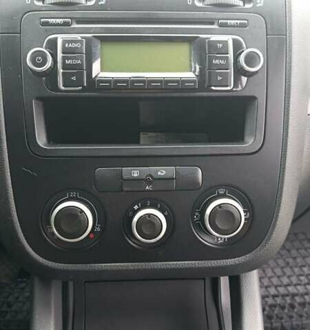 Синий Фольксваген Гольф, объемом двигателя 1.9 л и пробегом 234 тыс. км за 6100 $, фото 3 на Automoto.ua