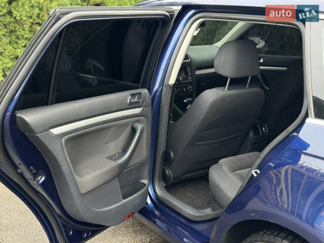 Синий Фольксваген Гольф, объемом двигателя 1.39 л и пробегом 204 тыс. км за 7900 $, фото 26 на Automoto.ua