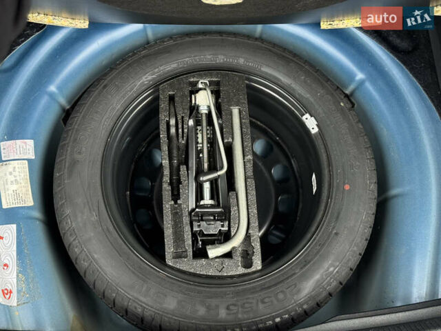 Синий Фольксваген Гольф, объемом двигателя 1.39 л и пробегом 204 тыс. км за 7900 $, фото 56 на Automoto.ua