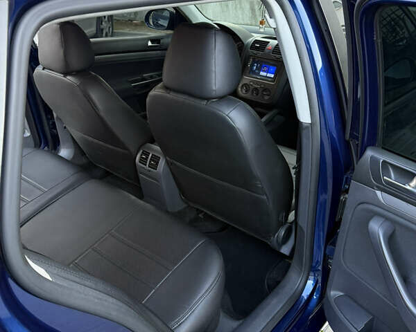 Фольксваген Гольф 2009 в Харькове на Automoto.ua Синий Фольксваген Гольф, объемом двигателя 1.39 л и пробегом 197 тыс. км за 6200 $, фото 17 на Automoto.ua