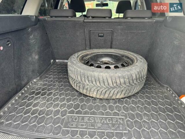 Синій Фольксваген Гольф, об'ємом двигуна 1.6 л та пробігом 287 тис. км за 8500 $, фото 6 на Automoto.ua
