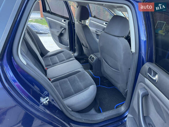 Синий Фольксваген Гольф, объемом двигателя 1.9 л и пробегом 291 тыс. км за 5990 $, фото 15 на Automoto.ua