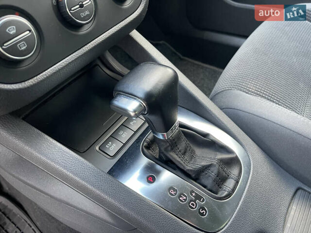 Синий Фольксваген Гольф, объемом двигателя 1.4 л и пробегом 207 тыс. км за 7200 $, фото 29 на Automoto.ua