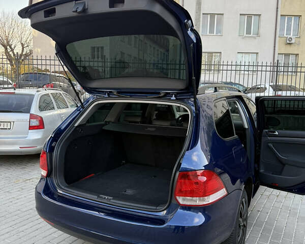 Фольксваген Гольф 2009 в Харькове на Automoto.ua Синий Фольксваген Гольф, объемом двигателя 1.39 л и пробегом 197 тыс. км за 6200 $, фото 7 на Automoto.ua