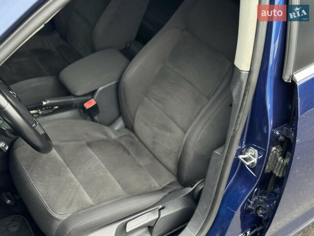 Синий Фольксваген Гольф, объемом двигателя 1.39 л и пробегом 204 тыс. км за 7900 $, фото 25 на Automoto.ua