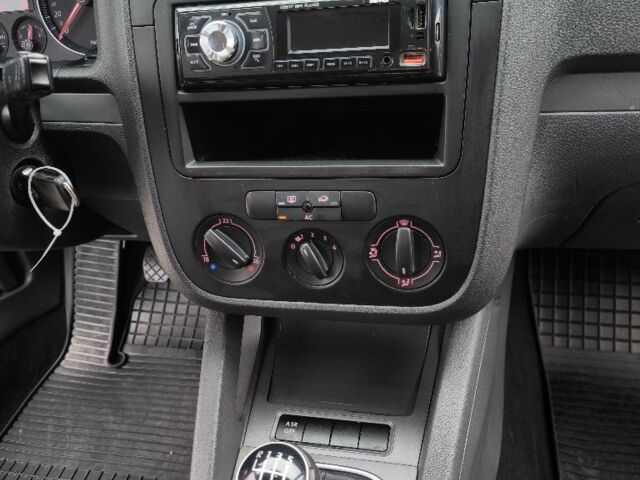 Синий Фольксваген Гольф, объемом двигателя 0 л и пробегом 229 тыс. км за 5550 $, фото 17 на Automoto.ua