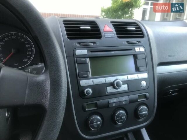 Синий Фольксваген Гольф, объемом двигателя 1.9 л и пробегом 255 тыс. км за 7000 $, фото 2 на Automoto.ua