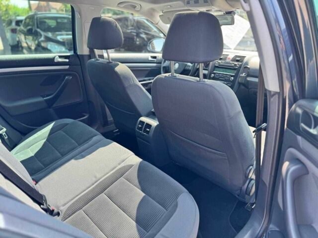 Синий Фольксваген Гольф, объемом двигателя 1.4 л и пробегом 198 тыс. км за 7700 $, фото 13 на Automoto.ua