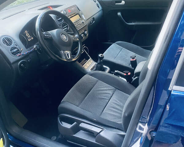 Синий Фольксваген Гольф, объемом двигателя 1.4 л и пробегом 245 тыс. км за 7300 $, фото 8 на Automoto.ua