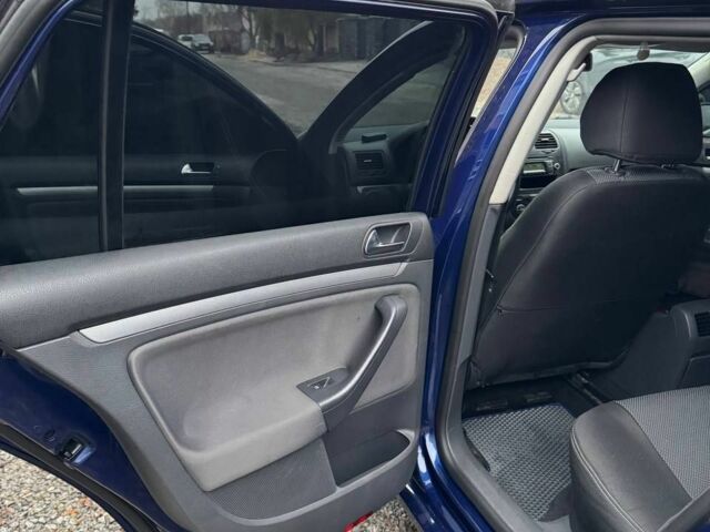 Синій Фольксваген Гольф, об'ємом двигуна 1.4 л та пробігом 250 тис. км за 6500 $, фото 17 на Automoto.ua