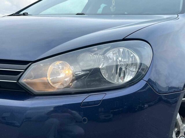 Синий Фольксваген Гольф, объемом двигателя 1.6 л и пробегом 333 тыс. км за 5940 $, фото 12 на Automoto.ua