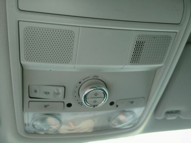 Синий Фольксваген Гольф, объемом двигателя 1.4 л и пробегом 245 тыс. км за 6500 $, фото 14 на Automoto.ua