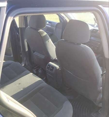 Синій Фольксваген Гольф, об'ємом двигуна 1.39 л та пробігом 240 тис. км за 6600 $, фото 4 на Automoto.ua