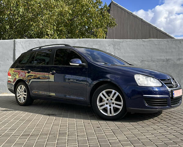 Синій Фольксваген Гольф, об'ємом двигуна 1.4 л та пробігом 200 тис. км за 5999 $, фото 5 на Automoto.ua