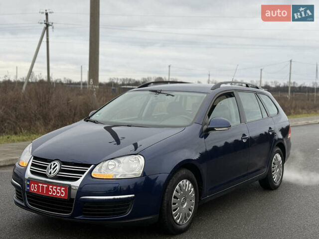 Синий Фольксваген Гольф, объемом двигателя 1.6 л и пробегом 229 тыс. км за 6350 $, фото 8 на Automoto.ua
