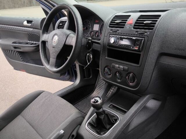 Синий Фольксваген Гольф, объемом двигателя 0 л и пробегом 229 тыс. км за 5550 $, фото 16 на Automoto.ua