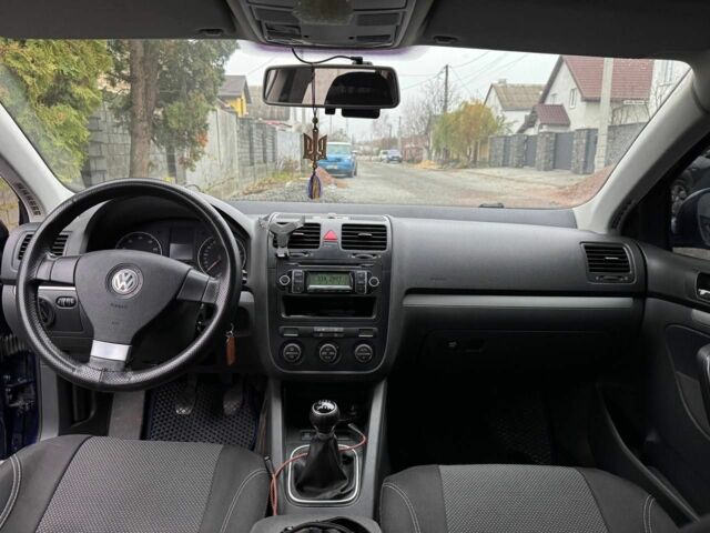 Синій Фольксваген Гольф, об'ємом двигуна 1.4 л та пробігом 250 тис. км за 6500 $, фото 20 на Automoto.ua