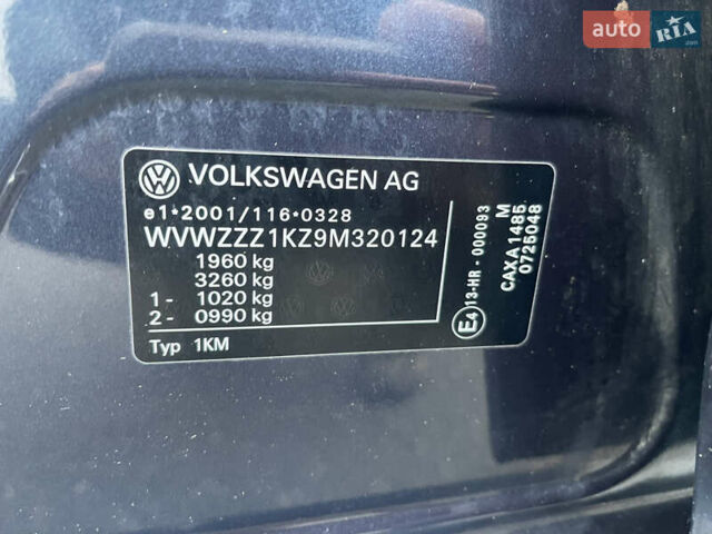 Синий Фольксваген Гольф, объемом двигателя 1.4 л и пробегом 207 тыс. км за 7200 $, фото 25 на Automoto.ua