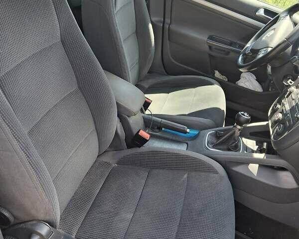 Синій Фольксваген Гольф, об'ємом двигуна 1.39 л та пробігом 210 тис. км за 6200 $, фото 4 на Automoto.ua