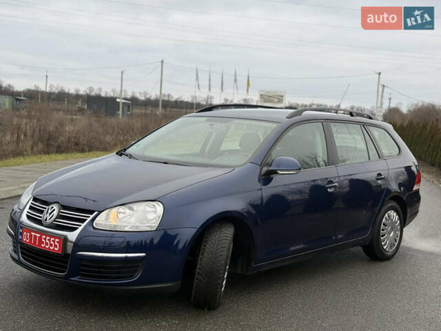 Синий Фольксваген Гольф, объемом двигателя 1.6 л и пробегом 229 тыс. км за 6350 $, фото 2 на Automoto.ua