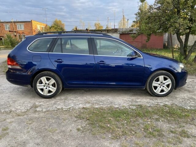 Синий Фольксваген Гольф, объемом двигателя 1.4 л и пробегом 266 тыс. км за 6395 $, фото 3 на Automoto.ua