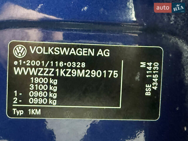 Синий Фольксваген Гольф, объемом двигателя 1.6 л и пробегом 229 тыс. км за 6350 $, фото 41 на Automoto.ua