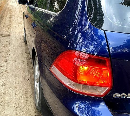 Синий Фольксваген Гольф, объемом двигателя 1.9 л и пробегом 318 тыс. км за 7000 $, фото 4 на Automoto.ua