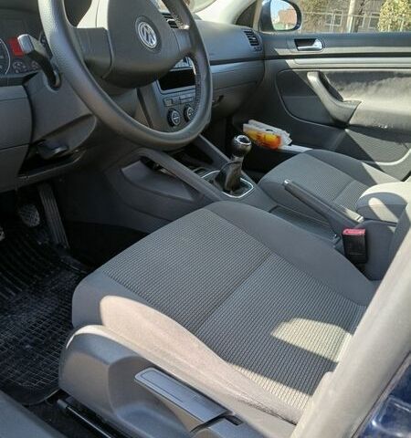 Синий Фольксваген Гольф, объемом двигателя 1.6 л и пробегом 143 тыс. км за 7500 $, фото 9 на Automoto.ua