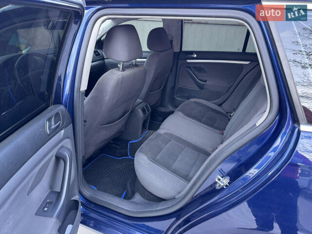 Синий Фольксваген Гольф, объемом двигателя 1.9 л и пробегом 291 тыс. км за 5990 $, фото 14 на Automoto.ua