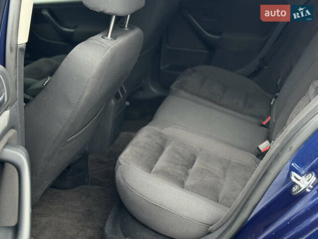 Синий Фольксваген Гольф, объемом двигателя 1.39 л и пробегом 204 тыс. км за 7900 $, фото 28 на Automoto.ua