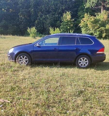 Синій Фольксваген Гольф, об'ємом двигуна 1.39 л та пробігом 240 тис. км за 6600 $, фото 2 на Automoto.ua