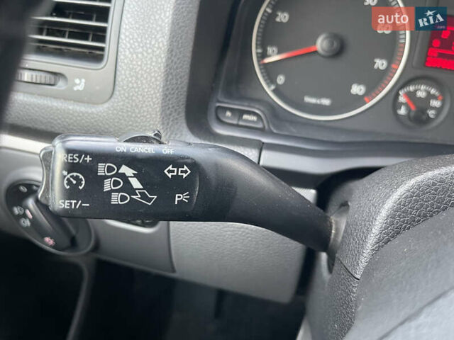 Синий Фольксваген Гольф, объемом двигателя 1.4 л и пробегом 207 тыс. км за 7200 $, фото 41 на Automoto.ua