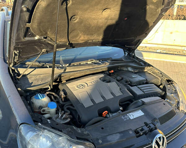 Синий Фольксваген Гольф, объемом двигателя 1.6 л и пробегом 290 тыс. км за 7400 $, фото 39 на Automoto.ua