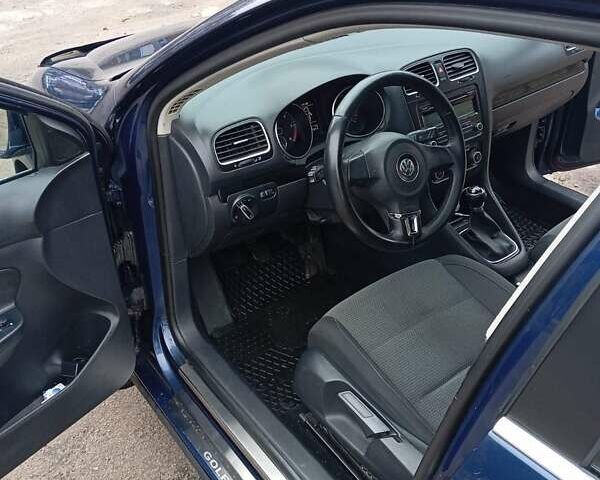 Синий Фольксваген Гольф, объемом двигателя 1.6 л и пробегом 313 тыс. км за 6350 $, фото 11 на Automoto.ua