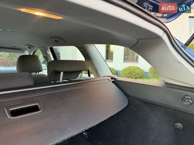 Синий Фольксваген Гольф, объемом двигателя 1.6 л и пробегом 289 тыс. км за 7400 $, фото 54 на Automoto.ua