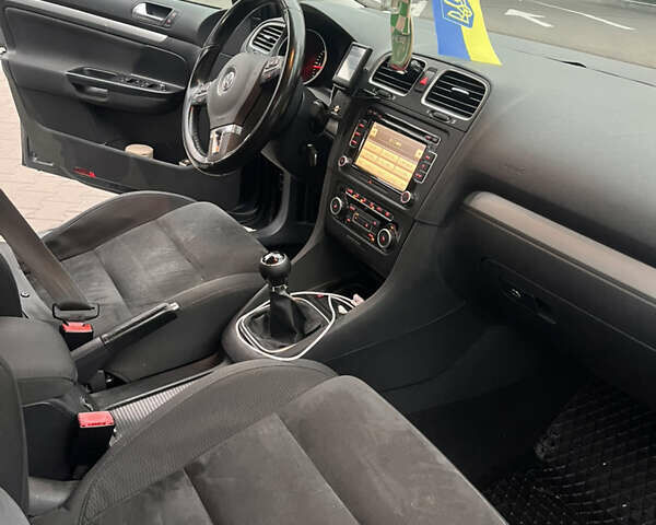 Синий Фольксваген Гольф, объемом двигателя 1.6 л и пробегом 237 тыс. км за 7800 $, фото 8 на Automoto.ua