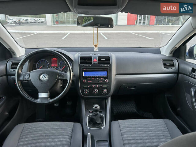 Синий Фольксваген Гольф, объемом двигателя 0 л и пробегом 190 тыс. км за 7300 $, фото 134 на Automoto.ua