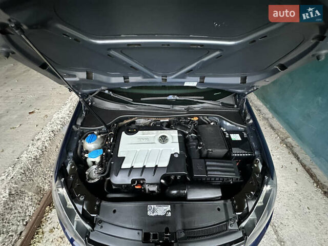 Синій Фольксваген Гольф, об'ємом двигуна 1.97 л та пробігом 256 тис. км за 8500 $, фото 34 на Automoto.ua