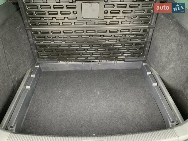 Синий Фольксваген Гольф, объемом двигателя 1.4 л и пробегом 214 тыс. км за 6800 $, фото 39 на Automoto.ua