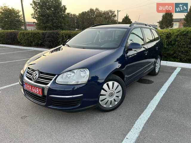 Синий Фольксваген Гольф, объемом двигателя 0 л и пробегом 190 тыс. км за 7300 $, фото 142 на Automoto.ua