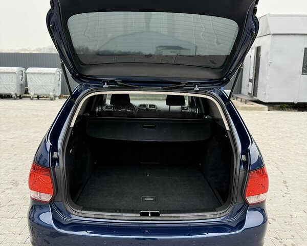 Синій Фольксваген Гольф, об'ємом двигуна 1.6 л та пробігом 258 тис. км за 8100 $, фото 73 на Automoto.ua