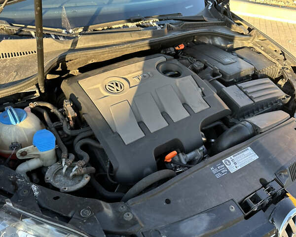 Синий Фольксваген Гольф, объемом двигателя 1.6 л и пробегом 290 тыс. км за 7400 $, фото 40 на Automoto.ua