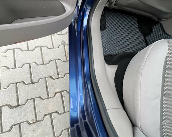 Синий Фольксваген Гольф, объемом двигателя 1.97 л и пробегом 257 тыс. км за 8500 $, фото 13 на Automoto.ua